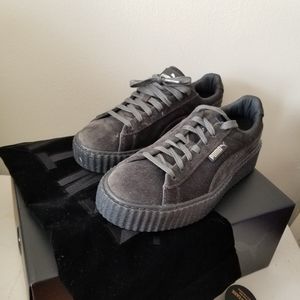 NIB fenty gray velvet creeper sneakers